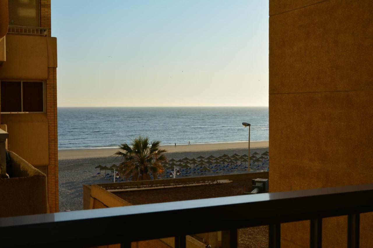 Apartamento Playa Victoria - กาดิซ ภายนอก รูปภาพ